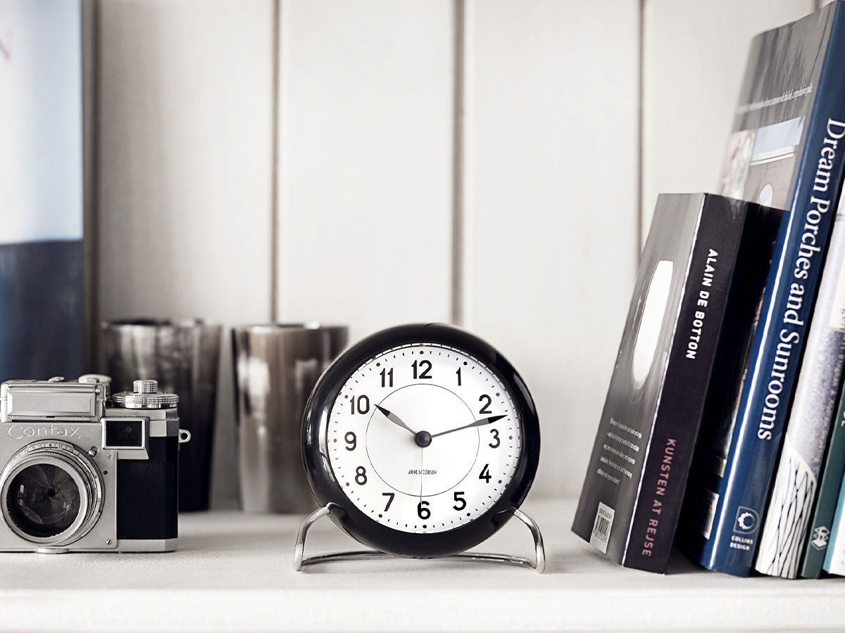 ARNE JACOBSEN STATION TABLE CLOCK_2