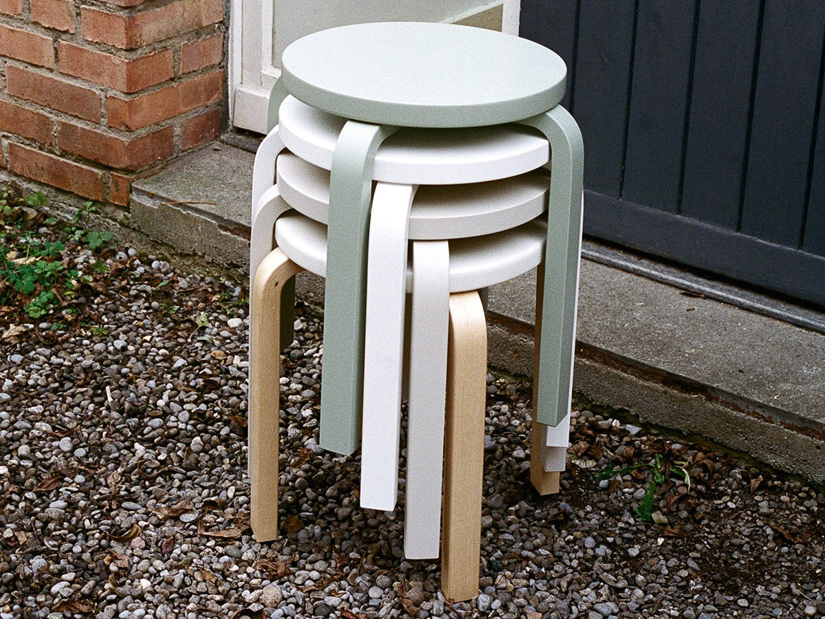 STOOL 60_10