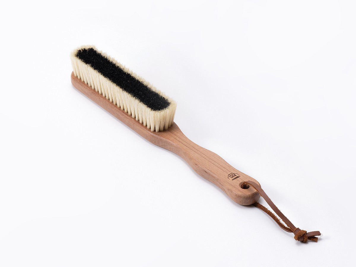 REDECKER CLOTHES CARE BRUSH FOR CASHMERE